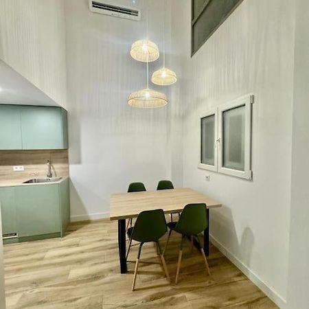 Gran Apartamento A Pie De Calle 瓦伦西亚 外观 照片
