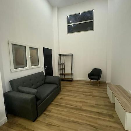 Gran Apartamento A Pie De Calle 瓦伦西亚 外观 照片