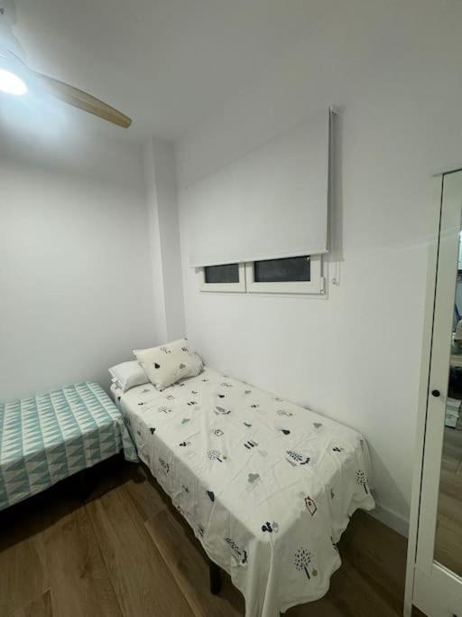 Gran Apartamento A Pie De Calle 瓦伦西亚 外观 照片