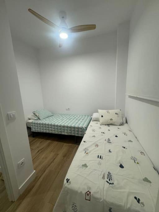 Gran Apartamento A Pie De Calle 瓦伦西亚 外观 照片