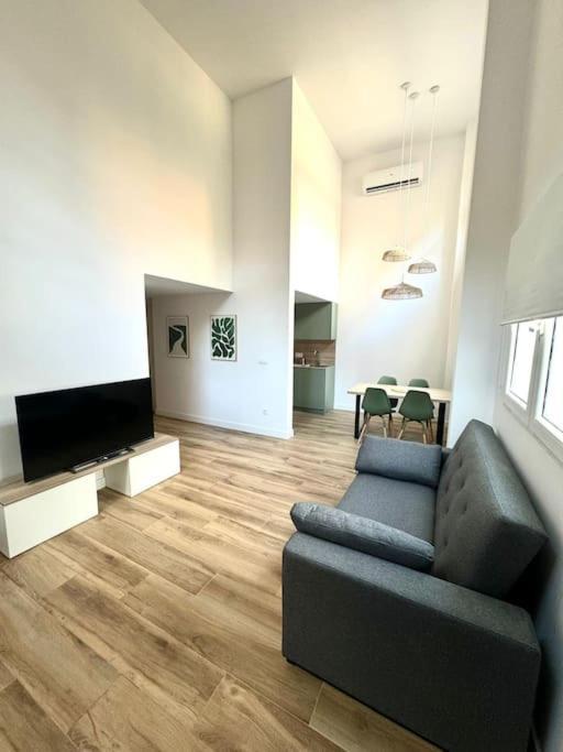 Gran Apartamento A Pie De Calle 瓦伦西亚 外观 照片